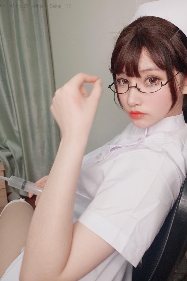 你十七鸽 – 写真合集下载